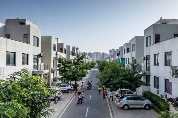 Luxury Vatika Primrose Ground Floor Sector 83 for sale